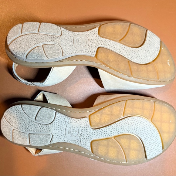 Born Women's Beige Flats 10M - Picture 3 of 3